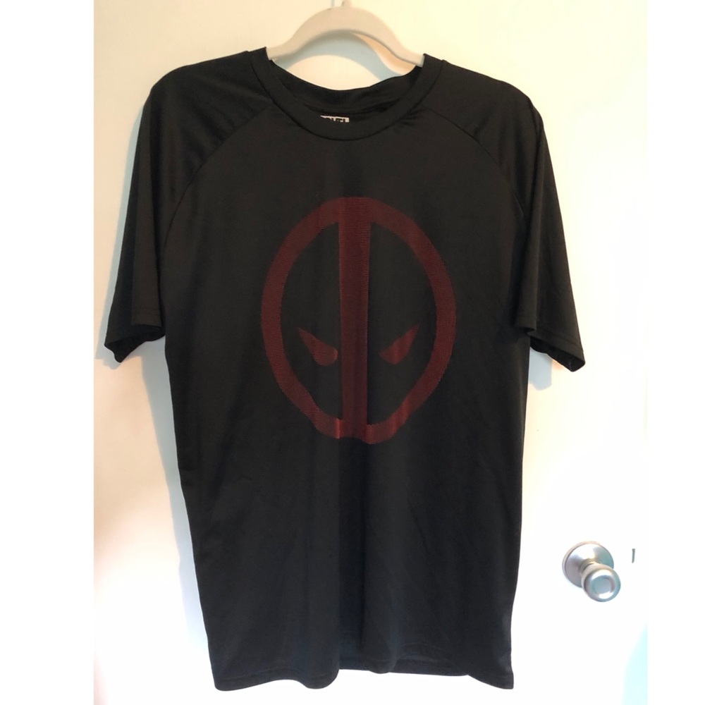 Marvel Deadpool logo Shirt
